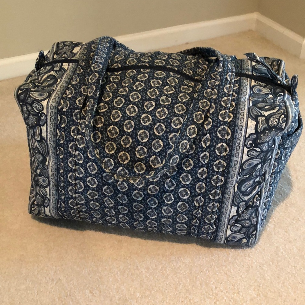 Vera Bradley large duffel, navy blue, light blue, gray & off white print. $30